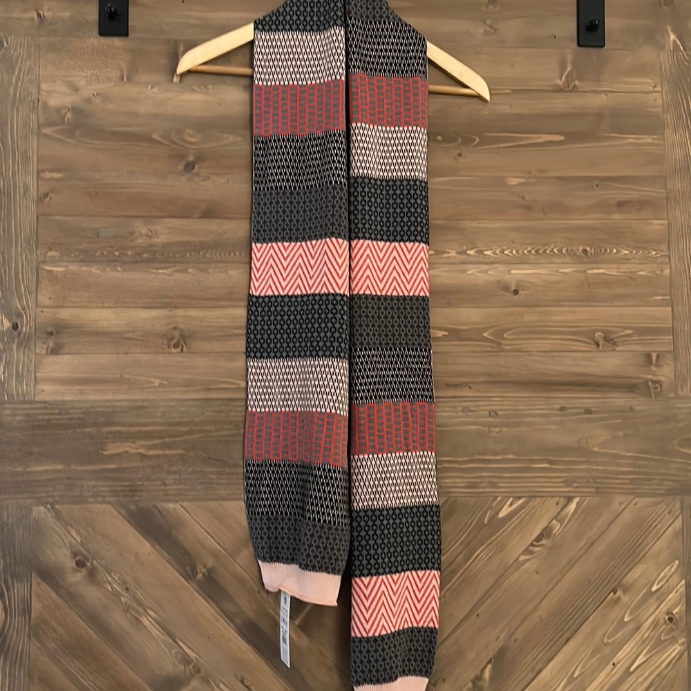 Multi color scarf.